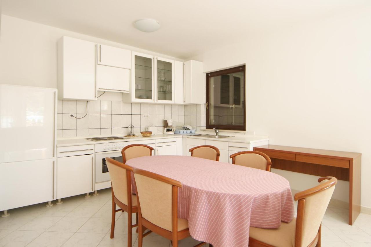 Apartments Pucisca Szoba fotó